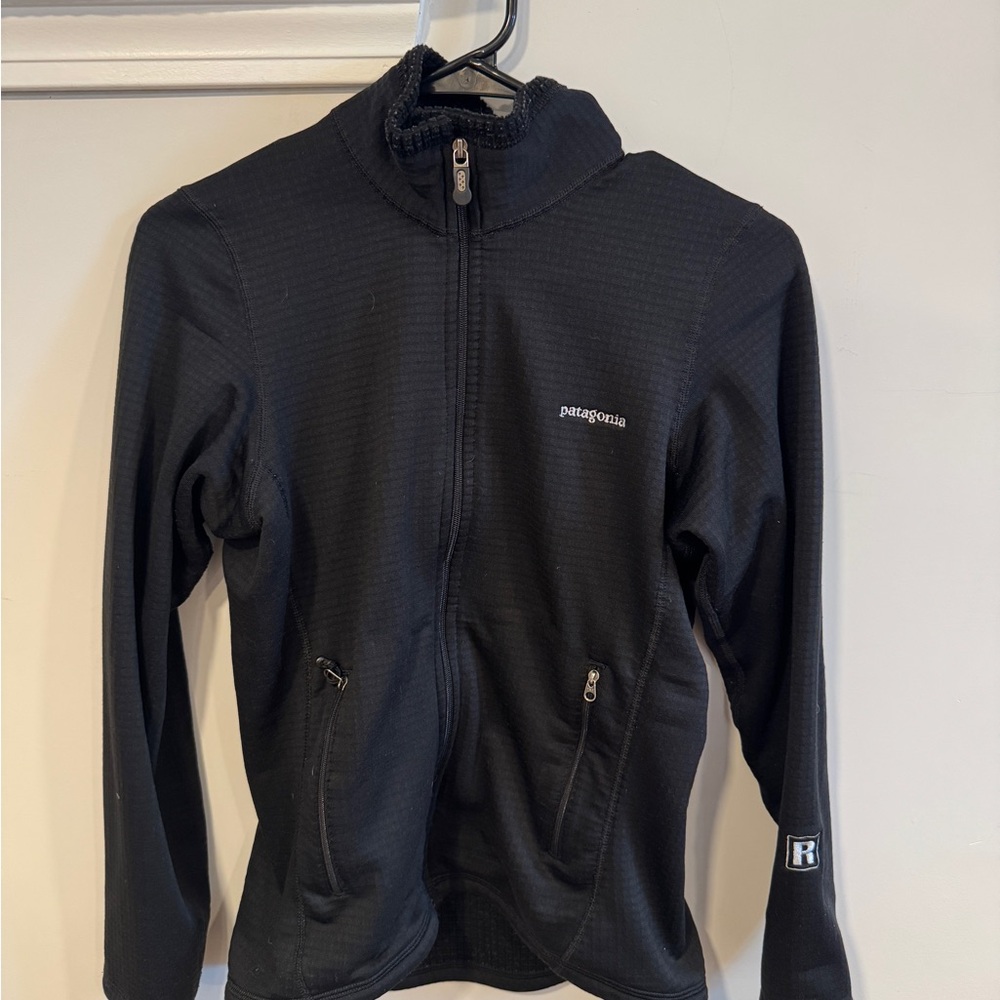 WS - Patagonia R Black Midlayer